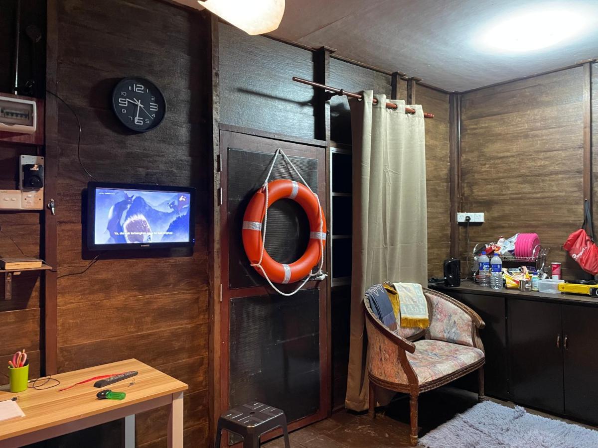 Qimmy Riverside Floating Cabin Kuala Terengganu Exteriör bild